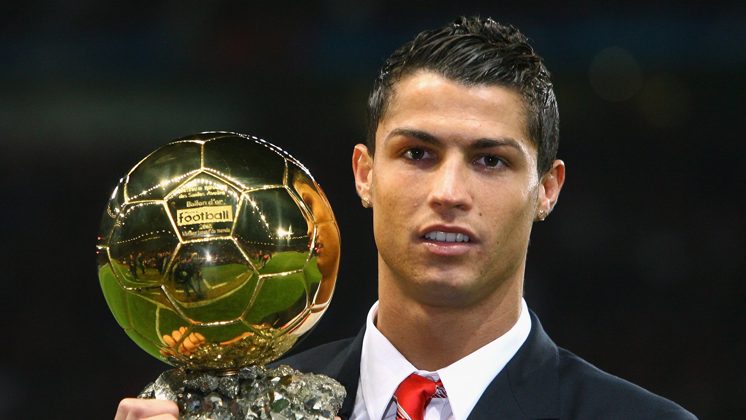 梅西老婆安东内拉和巴萨队医睡